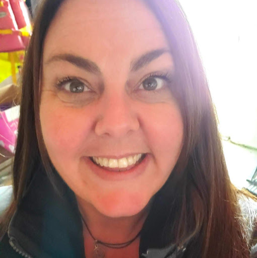 Kristin Barrett Photo 18