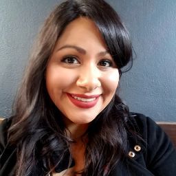 Amber Castillo Photo 31