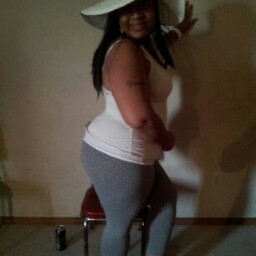 Natasha Sutton Photo 8