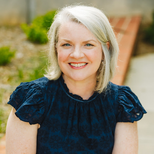 Kelly Farmer Photo 23