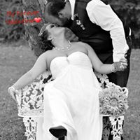 Elizabeth Saunders Photo 17