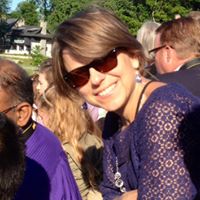 Elizabeth Schnell Photo 9