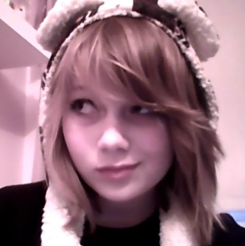 Alice Cartwright Photo 13