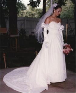 Sylvia Fernandez Photo 25