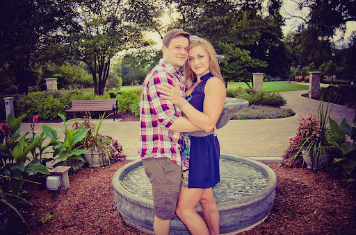 Sarah Fischer Photo 8