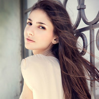 Julie Field Photo 23