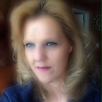 Stephanie Sumner Photo 22