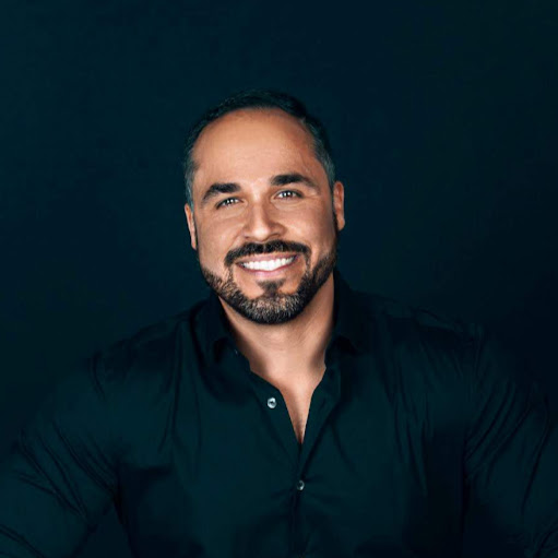 Roberto Baez Photo 37