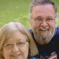 Tom Stevens Photo 25