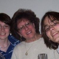 Julie Levin Photo 45