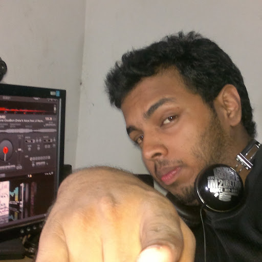 John Abraham Photo 15