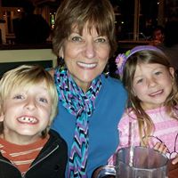 Karen Weiss Photo 26