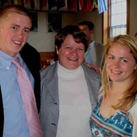 Michele Nicholson Photo 16