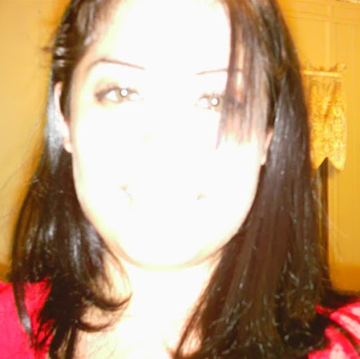 Anna Estrada Photo 14