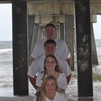 Karla Martin Photo 17