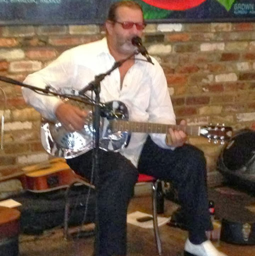 Maxwell Russell Photo 1