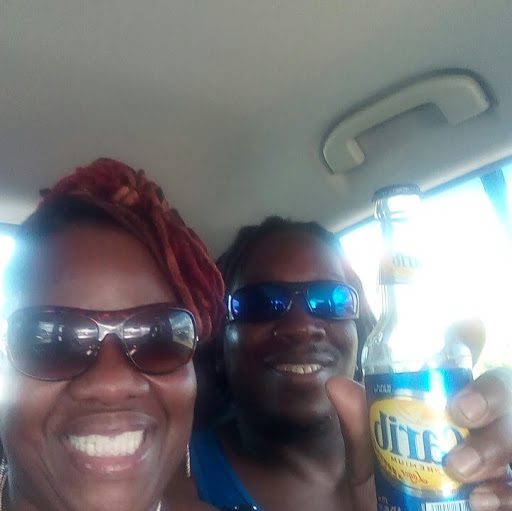 Donna Saunders Photo 32