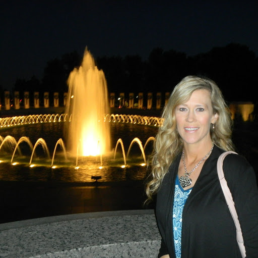 Lisa Burnett Photo 42