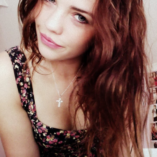 Amy Crawford Photo 38