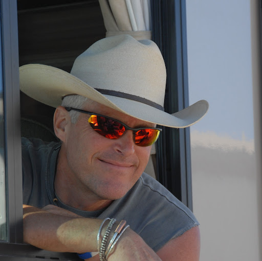 Bobby Bacon Photo 4