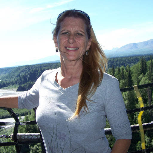 Lynne Morris Photo 13