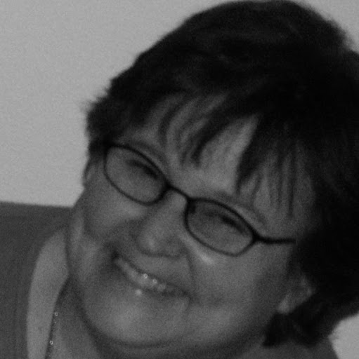 Sandra Bruce Photo 30