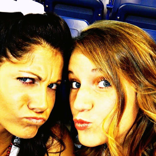 Caitlin Moore Photo 35