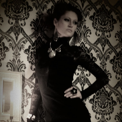 Kristina Weber Photo 10