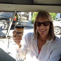 Elizabeth Mccormack Photo 33