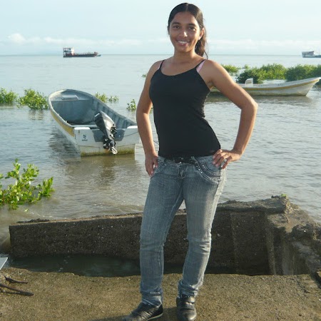Anabel Calderon Photo 5