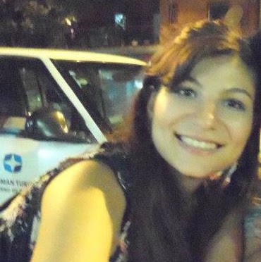 Betty Flores Photo 32