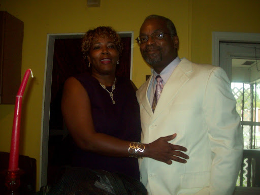 Angelia Jones Photo 10