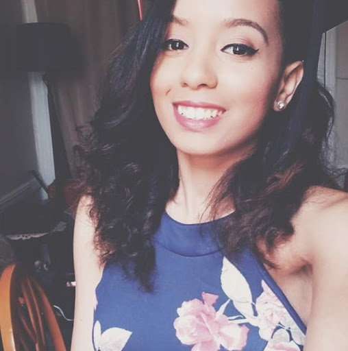 Elizabeth Acevedo Photo 14