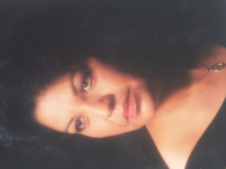 Marie Hernandez Photo 25