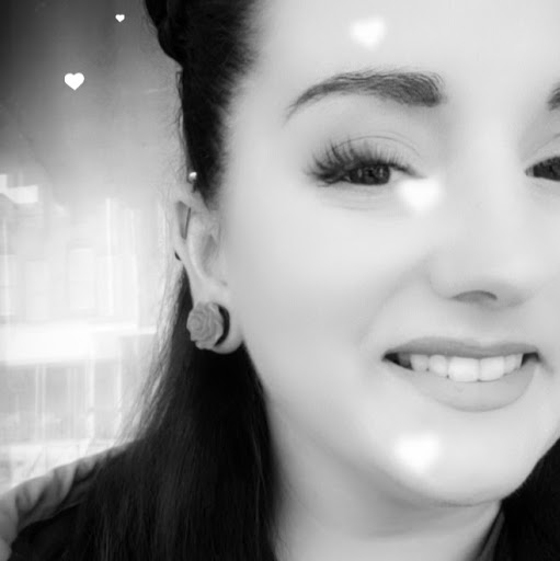 Veronica Mackey Photo 5