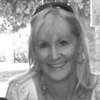 Jayne Simpson Photo 27