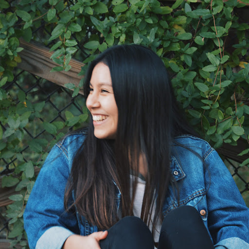 Elizabeth Rosas Photo 9