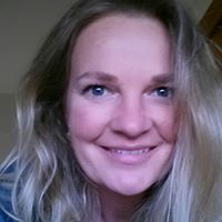 Michelle Michaelis Photo 15