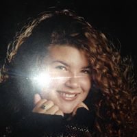 Ruth Lindsay Photo 15