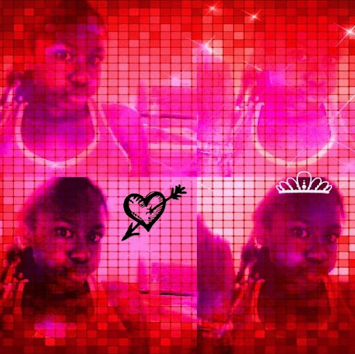 Sarah Callender Photo 12