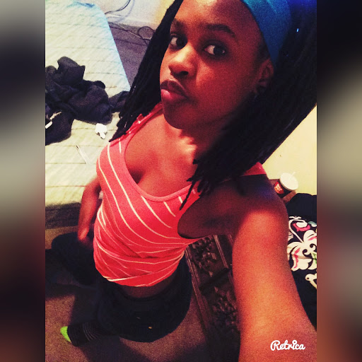 Elizabeth Shearer Photo 10