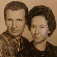 Joan Knowles Photo 17