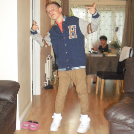 Charlie Ellis Photo 27