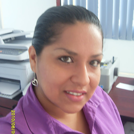 Amy Fuentes Photo 11