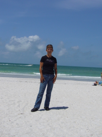 Shirley Lewis Photo 24