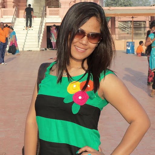 Urvashi Patel Photo 13