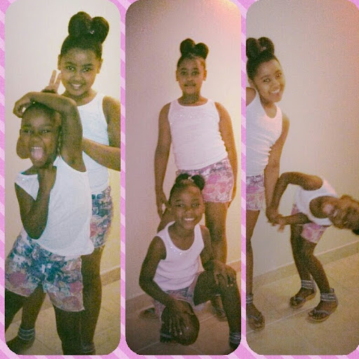 Angela Harvey Photo 16