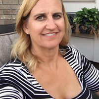 Traci Lundy Photo 14