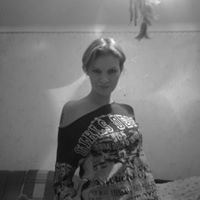 Naomi Hays Photo 12