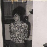 Barbara Hart Photo 32